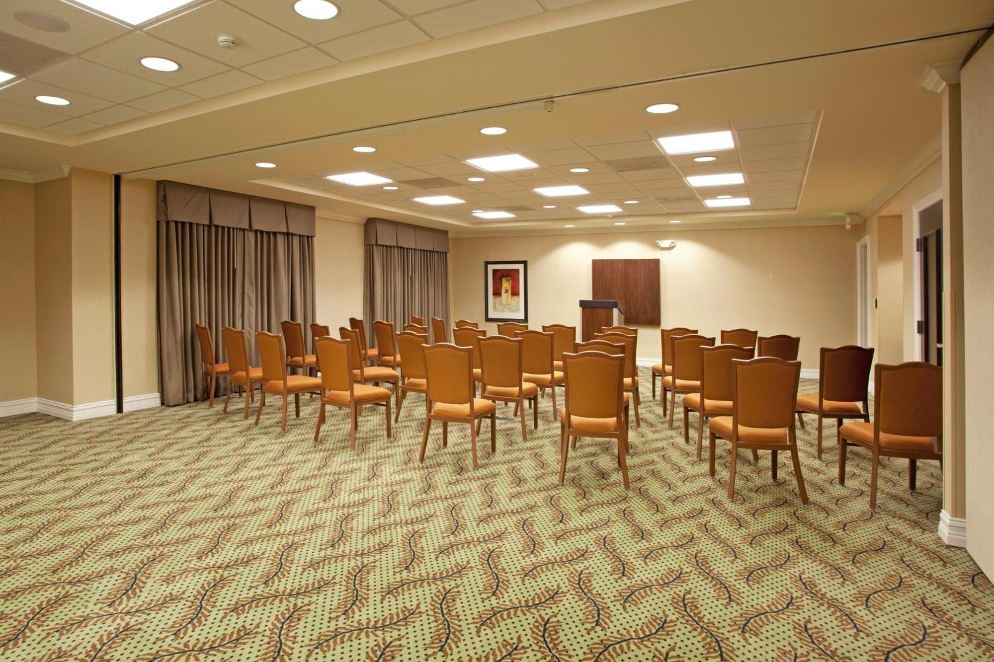 Holiday Inn Express And Suites Newberry By Ihg Exterior photo